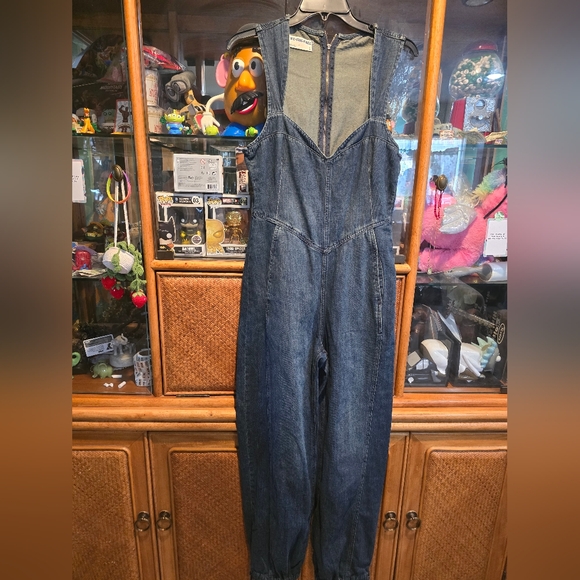 WE THE FREE PEOPLE MATCH POINT JUMPSUIT - Picture 2 of 9